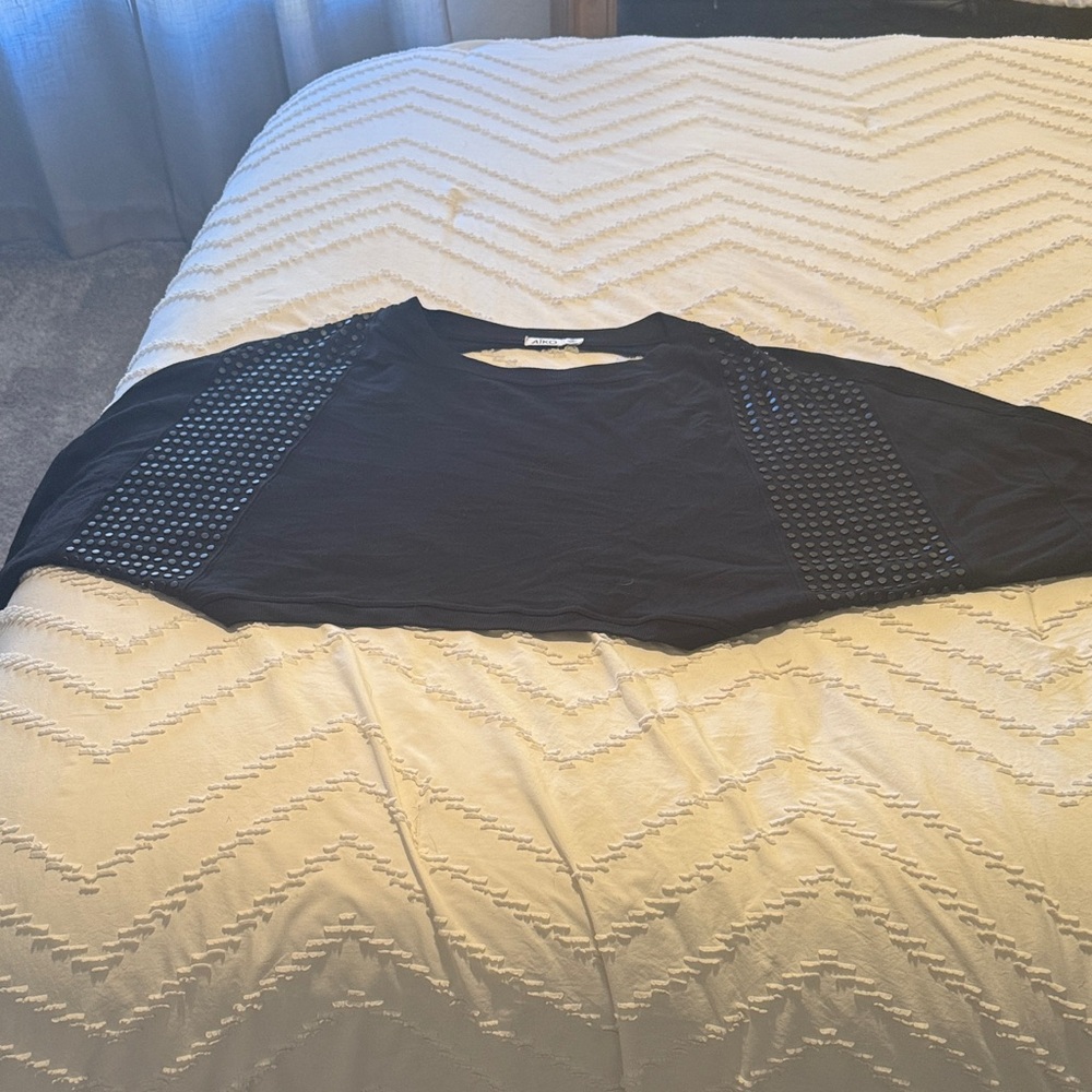Aiko Monochrome Knitwear